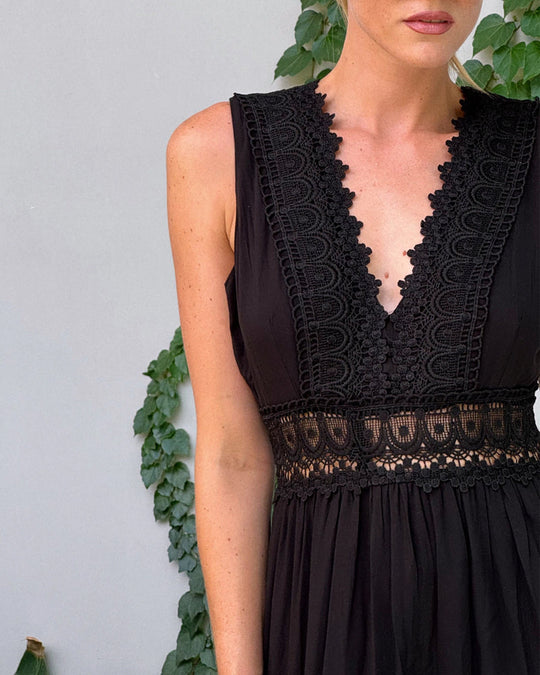 Eleanor | Elegant V-Neck Dress